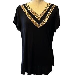 Vison black top with animal fabric trim. Sz lg